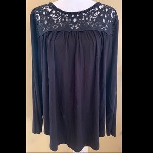 Beautiful Black Top by Philosophy. XXL